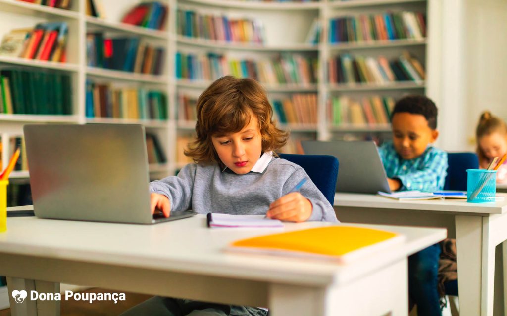 dona poupanca financas pessoais importancia educacao financeira criancas